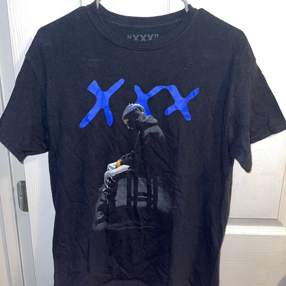 Men’s Graphic Tee